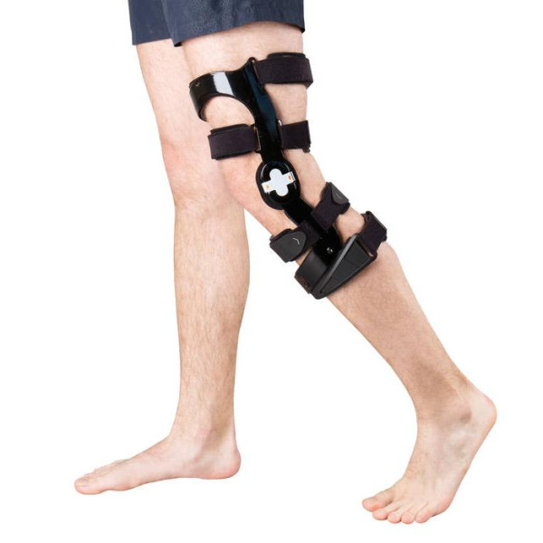 Ортез на коленный сустав (левый) Т.44.52L  Trives